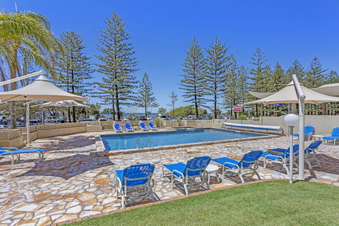 Southern Cross Beachfront Holiday Apartments - VIC Tourism 2