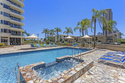 Southern Cross Beachfront Holiday Apartments - VIC Tourism 5
