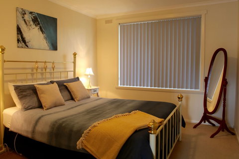 Sails On Port Sorell - VIC Tourism 3