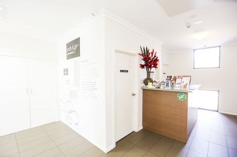 Indulge Apartments - Ontario - VIC Tourism 0