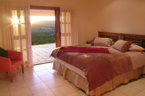 The Summit Rainforest Retreat - VIC Tourism 2