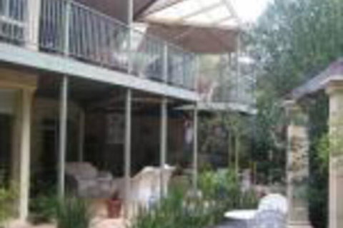 The Gallery Bed & Breakfast - VIC Tourism 0