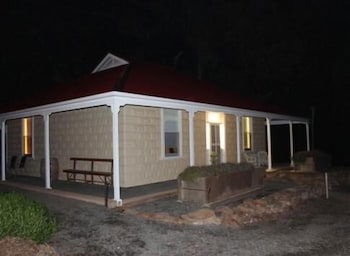 Brown's House Bed And Breakfast - VIC Tourism 0