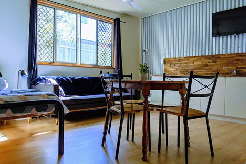 Woolshed Eco Lodge - VIC Tourism 4