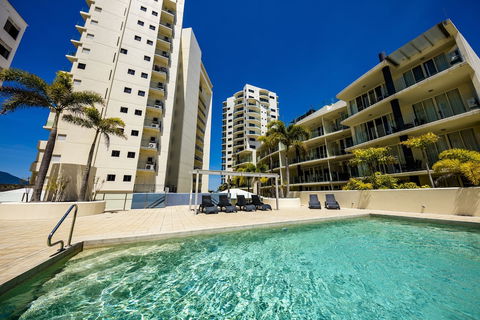 Jack & Newell Holiday Apartments - VIC Tourism 5