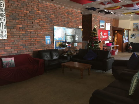 Warrnambool Beach Backpackers - VIC Tourism 3