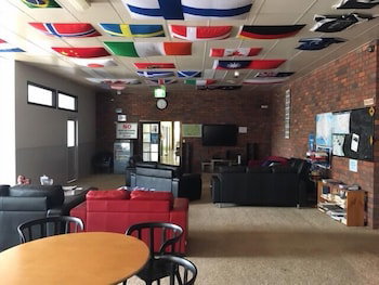 Warrnambool Beach Backpackers - VIC Tourism 2