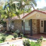 FRANGIPANI BEACH HOUSE PET FRIENDLY 22 Belbourie Cres Boomerang Beach - VIC Tourism 0