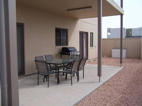 Relax On Par - VIC Tourism 4