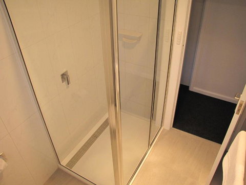 Clarke Street - VIC Tourism 1