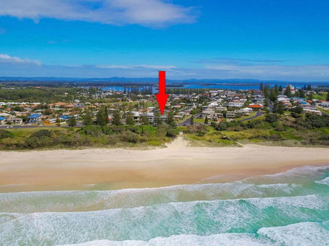 Blue Pacific 2 Across The Road From Pippi Beach - VIC Tourism 2