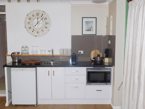 AmbleaWhile On Tamar - VIC Tourism 1