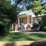 Colins Garden - VIC Tourism 0