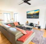 Beautiful Modern Luxury - VIC Tourism