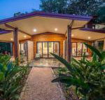 The Figs Byron - VIC Tourism