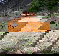 Lone Pine Farmhouse - VIC Tourism