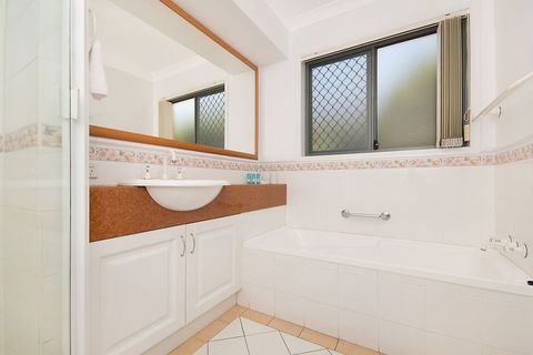 32 Beachside Way - VIC Tourism 1