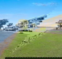 Peninsula Court 5 - VIC Tourism