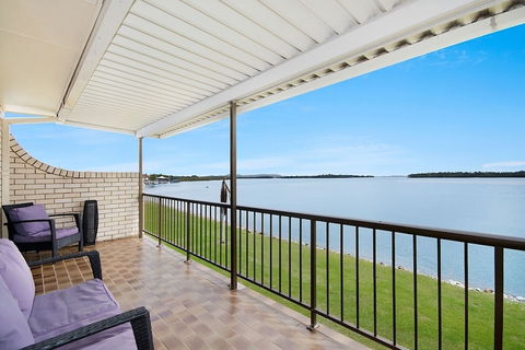 Peninsula Court 5 - VIC Tourism 6