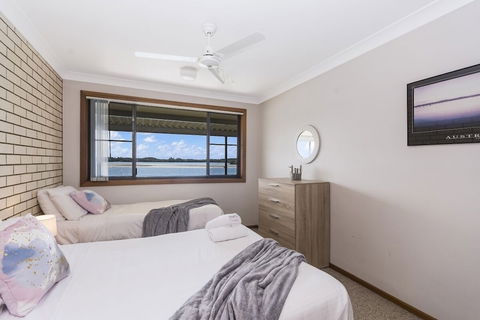 Peninsula Court 6 - VIC Tourism 6