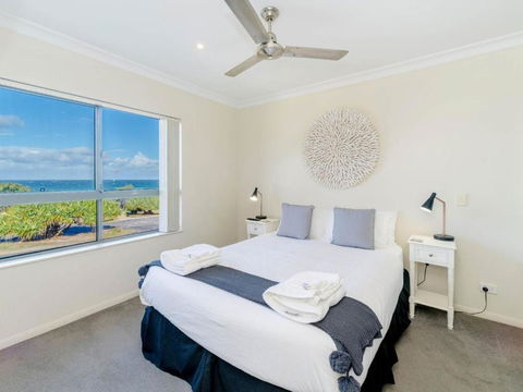 The Sands 7 Great Views Across The Ocean - VIC Tourism 6