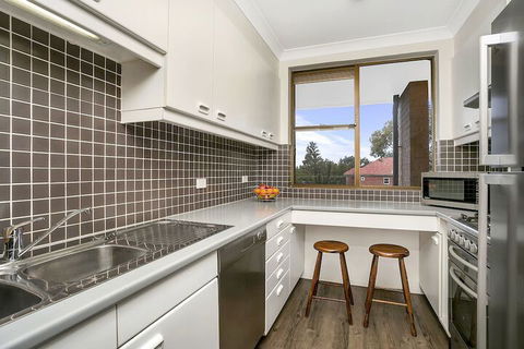 Sunny & Spacious Two Bdr Apt SPF13 - VIC Tourism 7