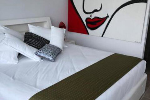 Elysee Apartments - VIC Tourism 3