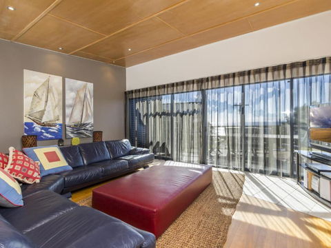 Saltwater Unit 1 - VIC Tourism 1