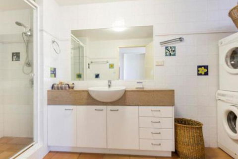 Lookout Unit 6 - VIC Tourism 5