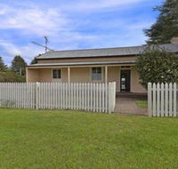 Station Masters Cottage classic quaint  nostalgia - VIC Tourism