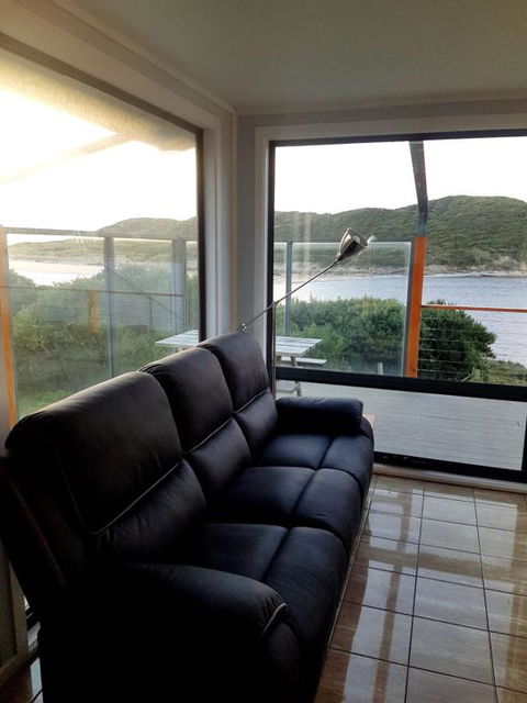 Ocean View Cottage - VIC Tourism 1