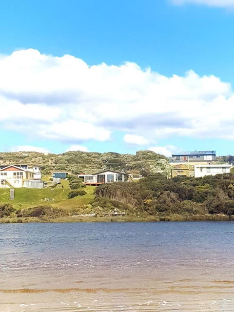 Ocean View Cottage - VIC Tourism 3