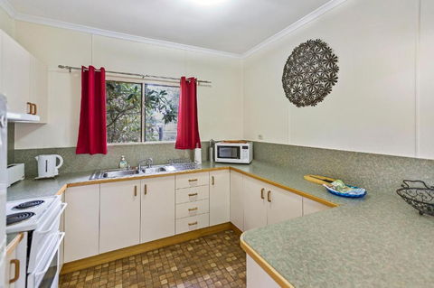 Kambera Pet Friendly Cottage On Raymond Island - VIC Tourism 1