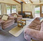Cedar Cottage Close to water  pet friendly - VIC Tourism