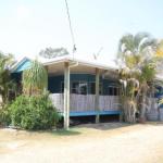 CASTAWAY BEACH HOUSE - VIC Tourism 0