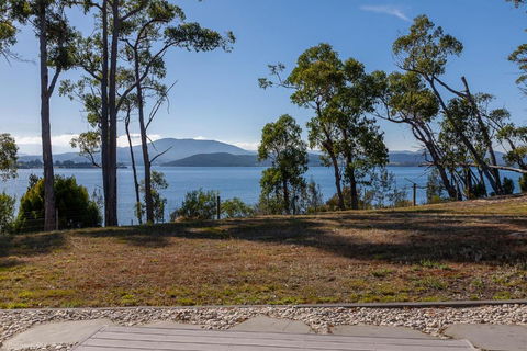 Fairwinds Tasmania - VIC Tourism 2
