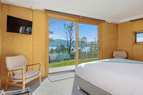 Fairwinds Tasmania - VIC Tourism 4