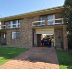 Flat 1 / 15 Dalmeny Drive - VIC Tourism