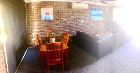 Geraldton Holliday Villas - VIC Tourism 4