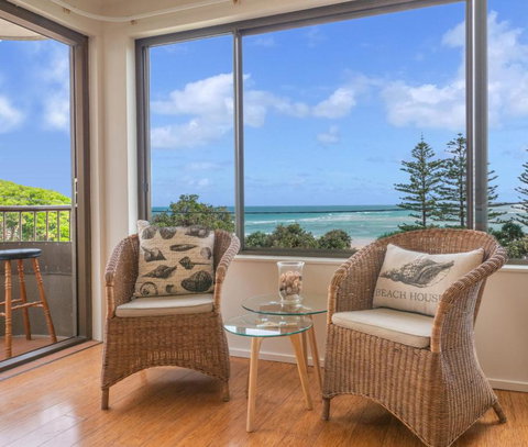 Columbia Point U6 7 Bulcock Beach Esp - VIC Tourism 5