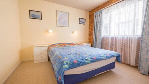 San Clemente Unit 4 / 24 Orvieto Terrace - VIC Tourism 6