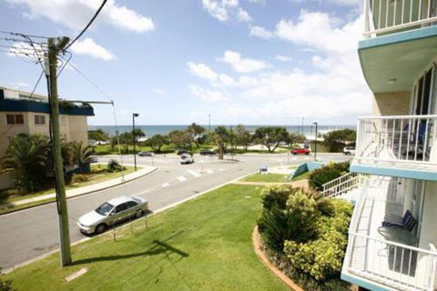 San Clemente No. 2. 24 Orvieto Terrace - VIC Tourism 0