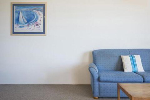 San Clemente No. 2. 24 Orvieto Terrace - VIC Tourism 2