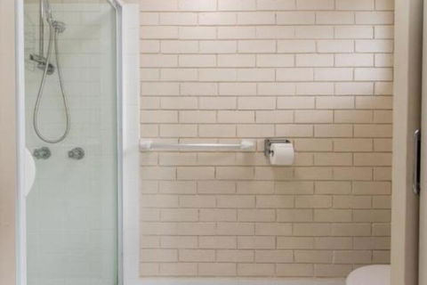 Comfy & Cosy Ground Floor Unit - VIC Tourism 7