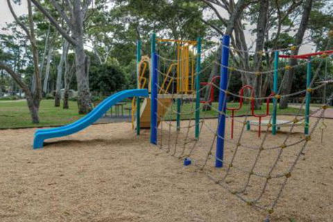 Jade Waters Hervey Bay - VIC Tourism 6