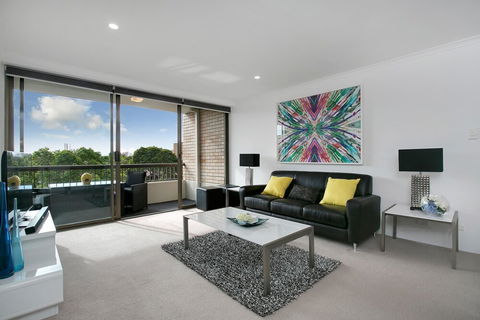 Newly Renovate Immaculate Cremorne One Bedroom Apartment CREM4 - VIC Tourism 6