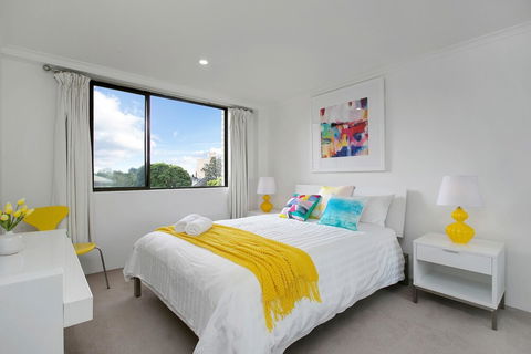 Newly Renovate Immaculate Cremorne One Bedroom Apartment CREM4 - VIC Tourism 3