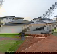 Superb Luxe 5BR Housepoint Cook Near Lake