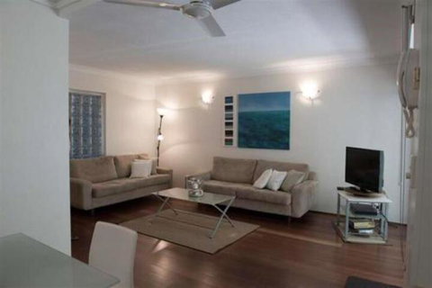 Absolute Beachfront Mooloolaba - VIC Tourism 5