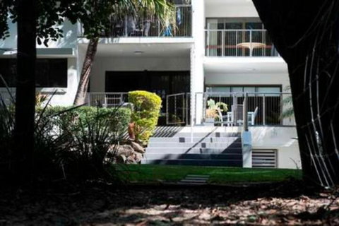 Absolute Beachfront Mooloolaba - VIC Tourism 0